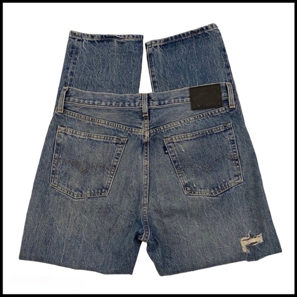 LEVI’S  Embossed High Waisted 501 Crop Jea… - Picture 2 of 13